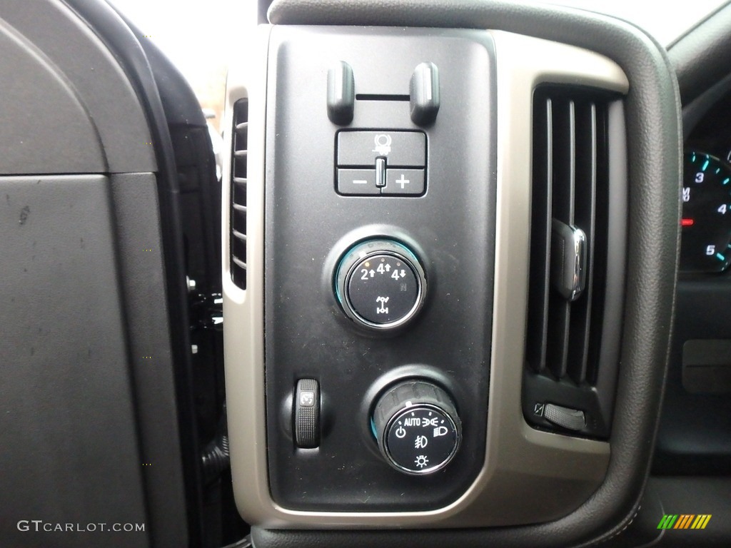 2018 GMC Sierra 2500HD Denali Crew Cab 4x4 Controls Photo #124848981
