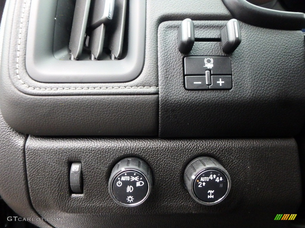 2018 GMC Canyon Denali Crew Cab 4x4 Controls Photo #124849512