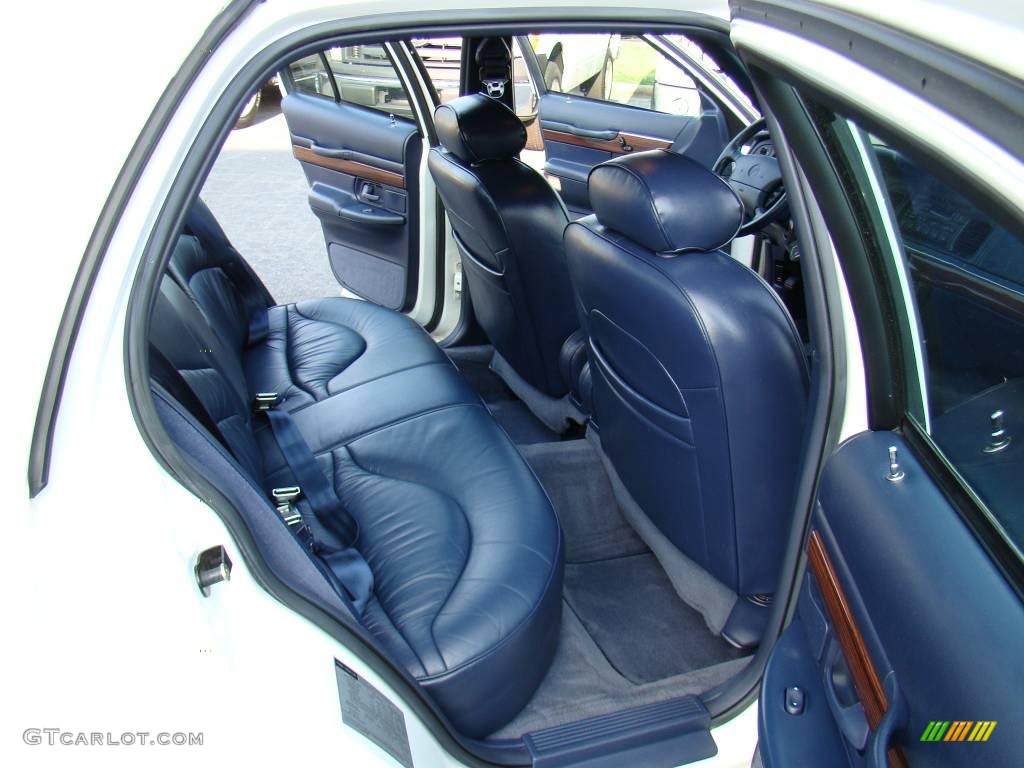 1996 Grand Marquis LS - Vibrant White / Deep Slate Blue photo #11