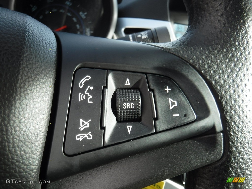 2014 Cruze LS - Champagne Silver Metallic / Jet Black/Medium Titanium photo #19