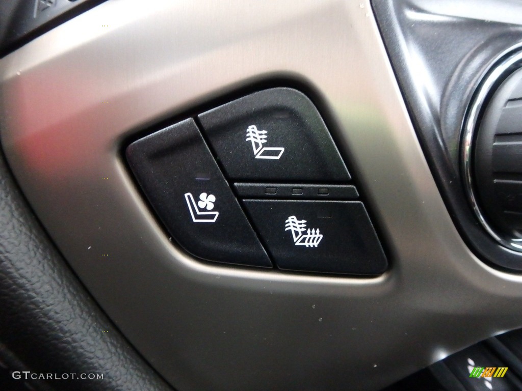 2018 GMC Sierra 2500HD Denali Crew Cab 4x4 Controls Photo #124850619