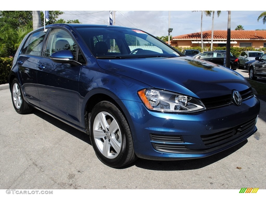 Silk Blue Metallic 2017 Volkswagen Golf 4 Door 1.8T Wolfsburg Exterior Photo #124851336