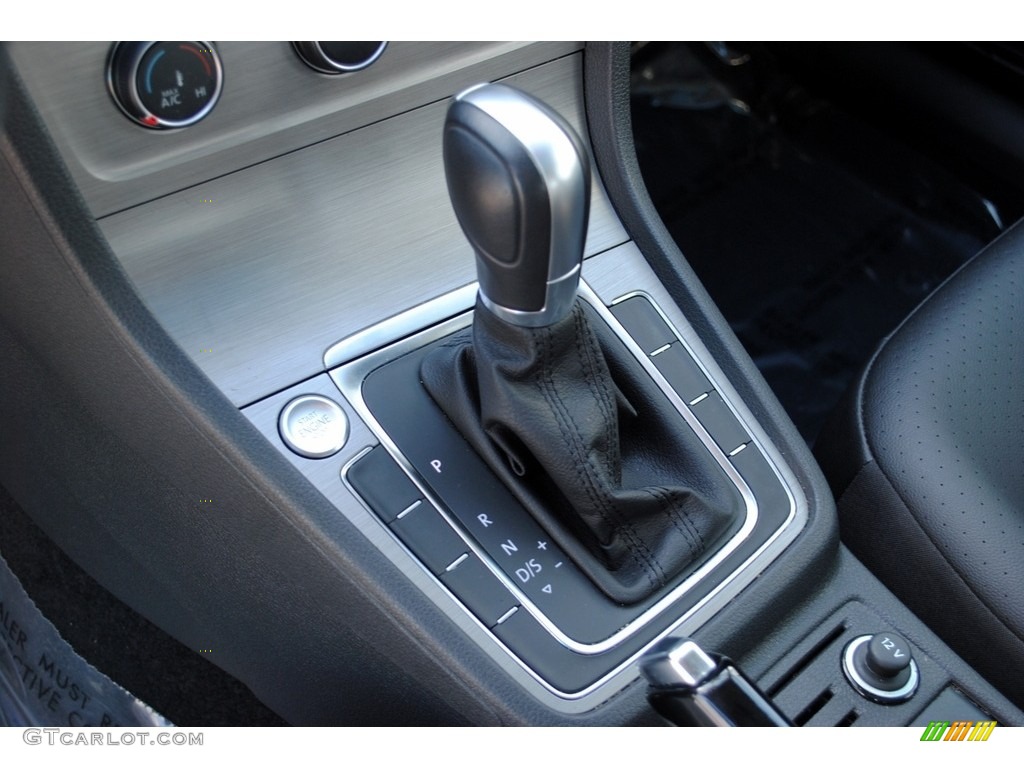 2017 Volkswagen Golf 4 Door 1.8T Wolfsburg 6 Speed Automatic Transmission Photo #124851644