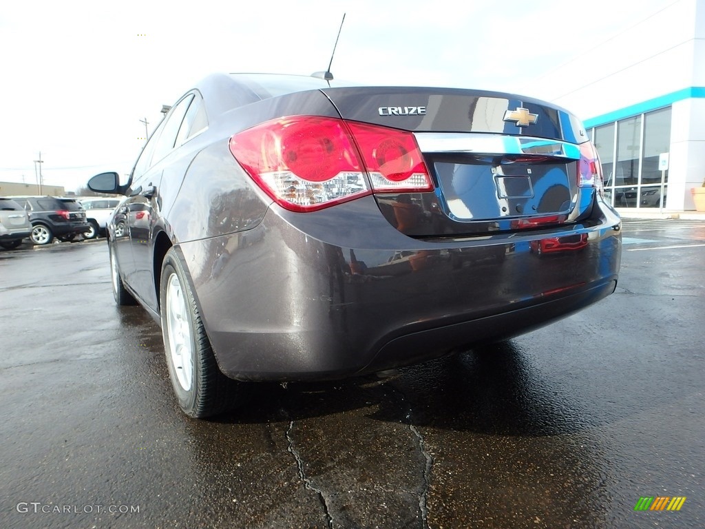 2016 Cruze Limited LT - Tungsten Metallic / Medium Titanium photo #5