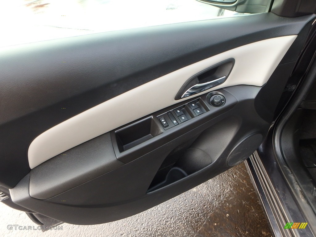 2016 Cruze Limited LT - Tungsten Metallic / Medium Titanium photo #23