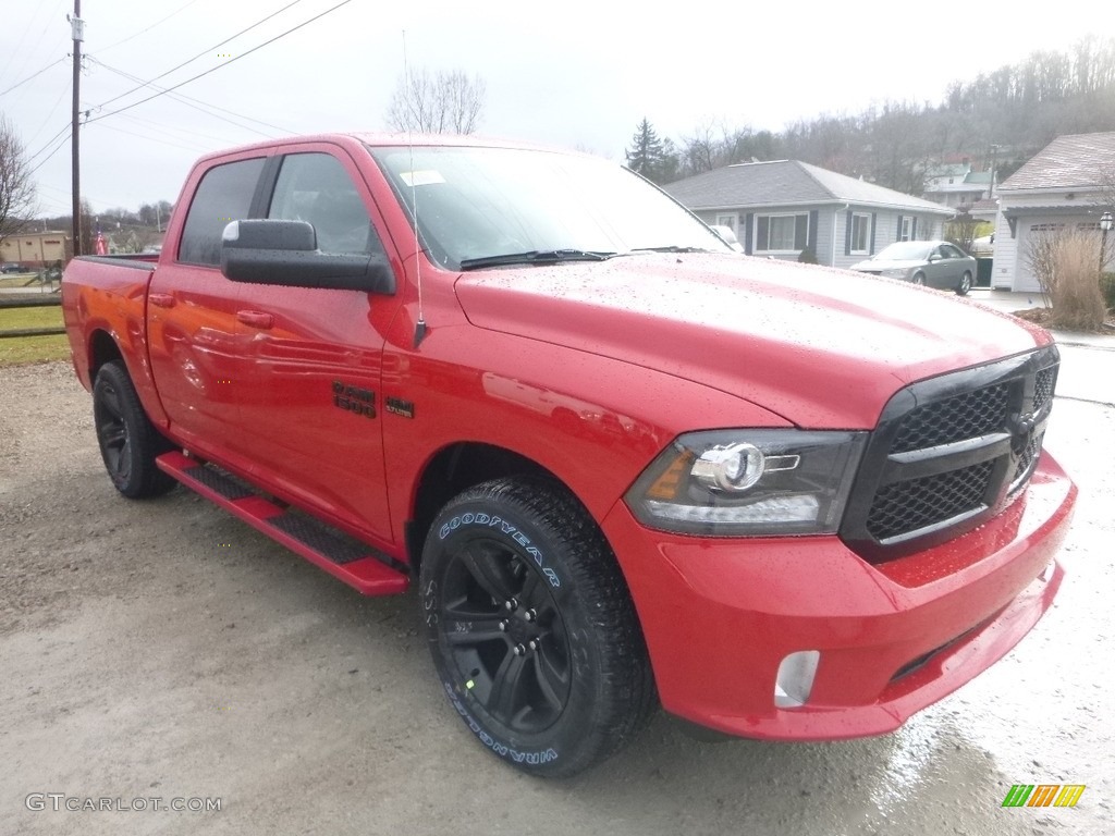 2018 1500 Sport Crew Cab 4x4 - Flame Red / Black photo #7
