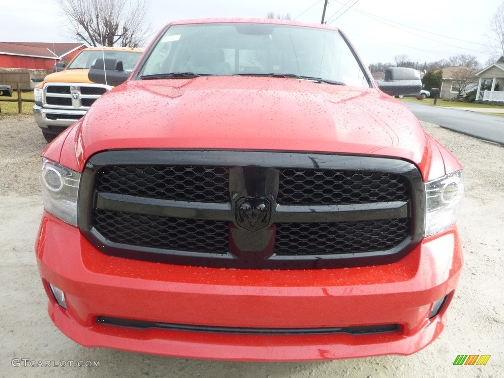 2018 1500 Sport Crew Cab 4x4 - Flame Red / Black photo #8