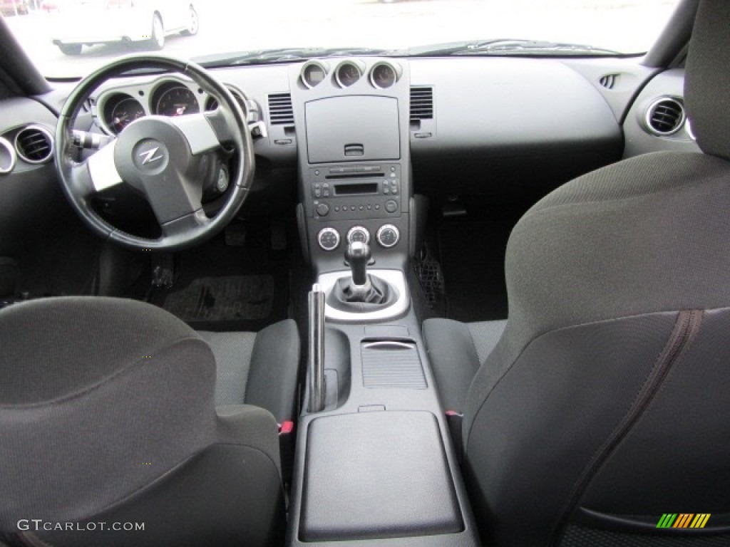 2006 350Z Enthusiast Coupe - Magnetic Black Pearl / Carbon Black photo #14