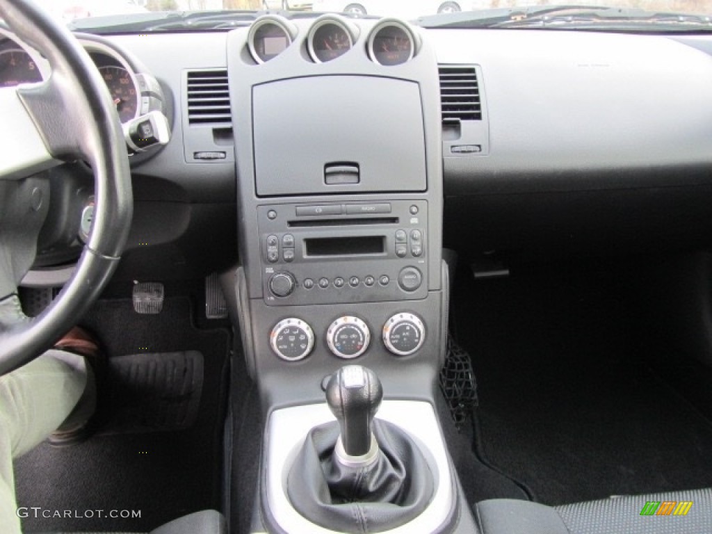 2006 350Z Enthusiast Coupe - Magnetic Black Pearl / Carbon Black photo #19