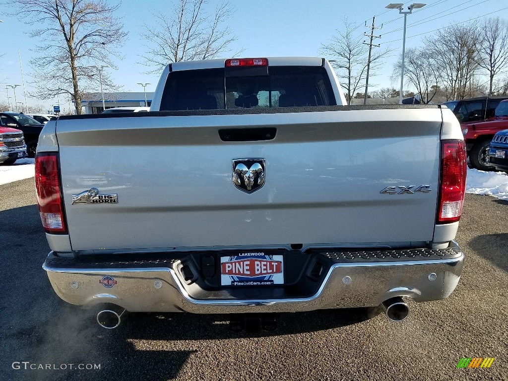 2018 1500 Big Horn Crew Cab 4x4 - Bright Silver Metallic / Black/Diesel Gray photo #5