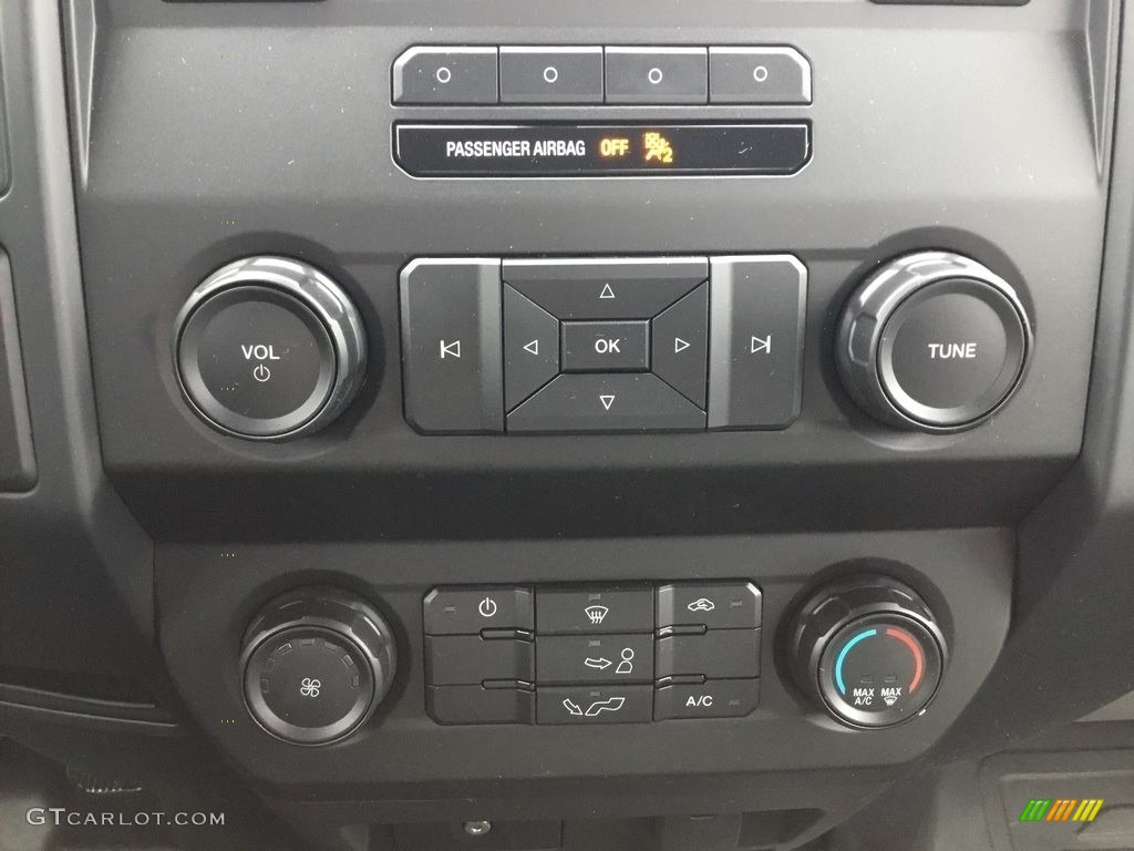 2017 F150 XL Regular Cab - Lightning Blue / Earth Gray photo #18