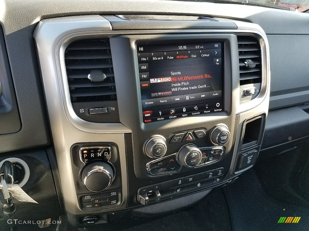 2018 1500 Big Horn Crew Cab 4x4 - Bright Silver Metallic / Black/Diesel Gray photo #10