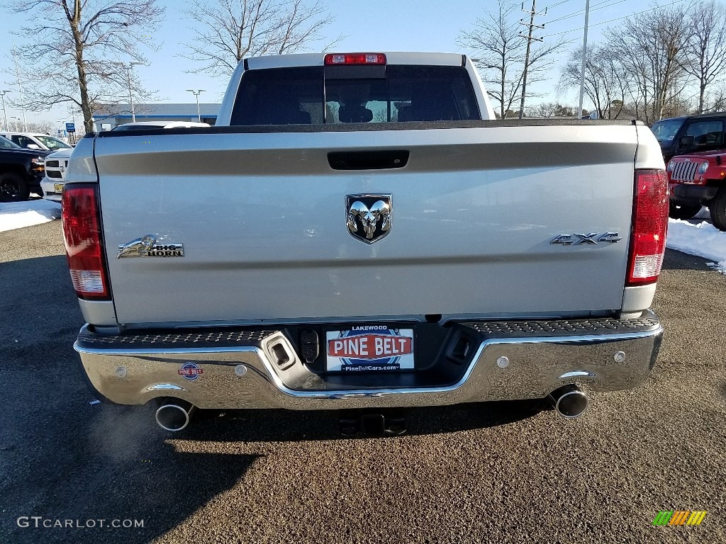 2018 1500 Big Horn Crew Cab 4x4 - Bright Silver Metallic / Black/Diesel Gray photo #5