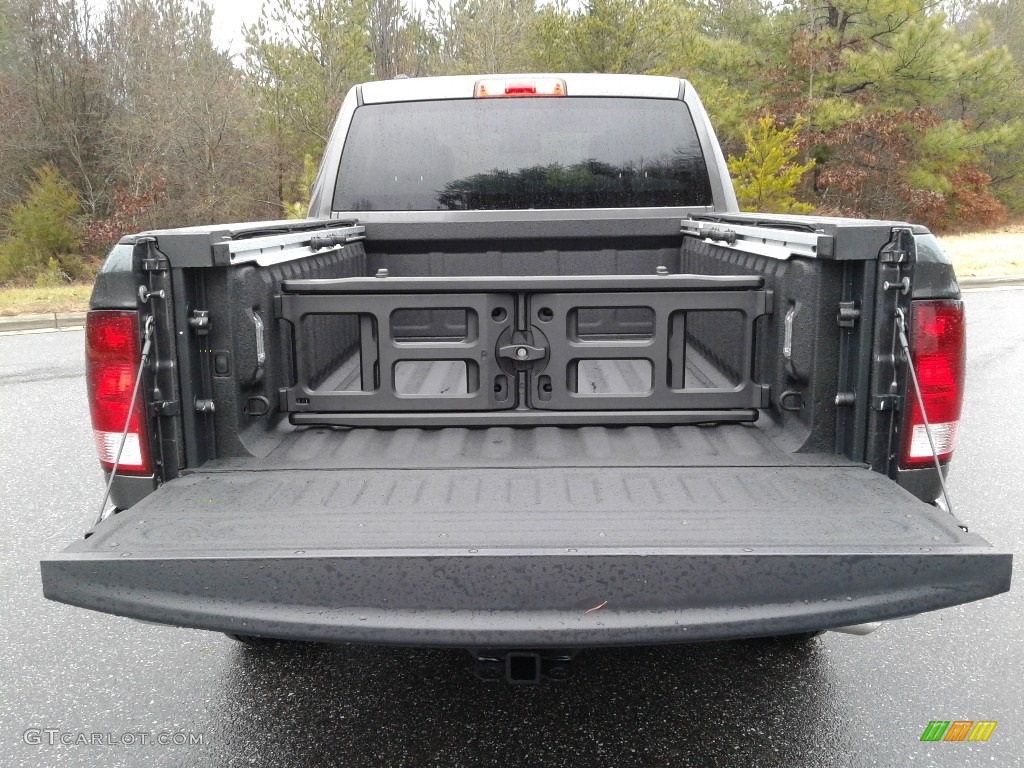 2018 1500 Express Quad Cab 4x4 - Granite Crystal Metallic / Black/Diesel Gray photo #14