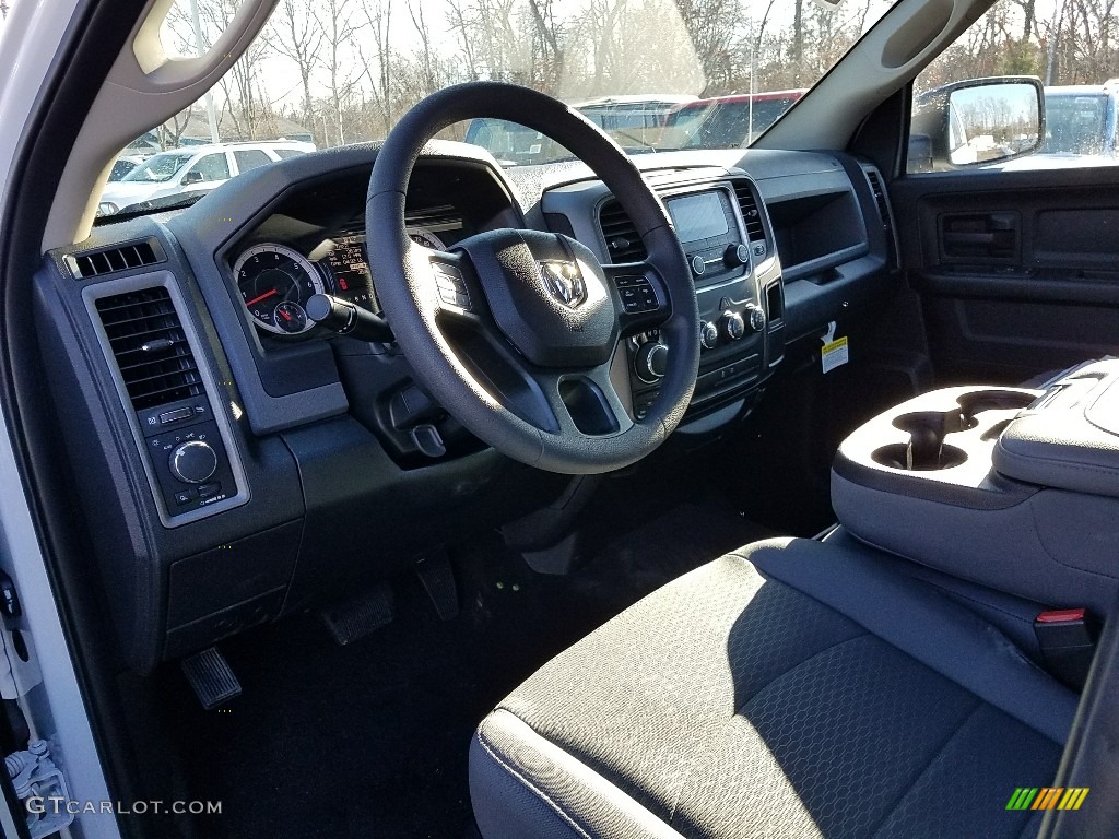 2018 1500 Express Crew Cab 4x4 - Bright White / Black/Diesel Gray photo #7