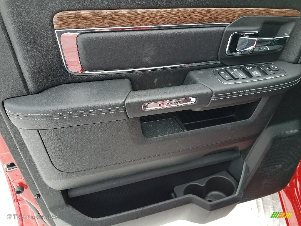 2018 1500 Laramie Crew Cab 4x4 - Flame Red / Black photo #8