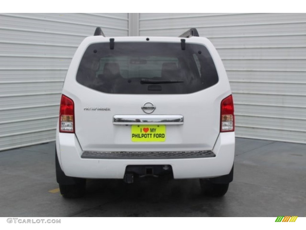 2011 Pathfinder SV - Avalanche White / Cafe Latte photo #8