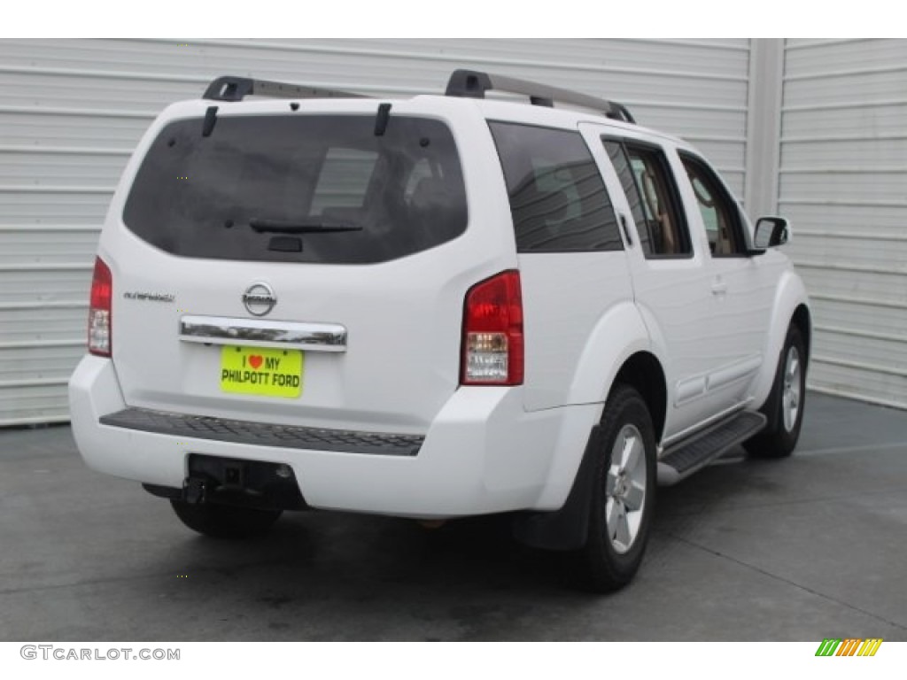 2011 Pathfinder SV - Avalanche White / Cafe Latte photo #9