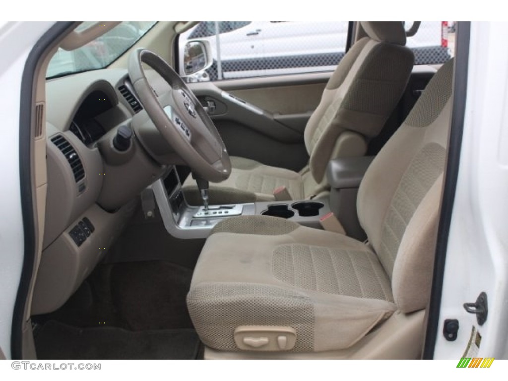 2011 Pathfinder SV - Avalanche White / Cafe Latte photo #15