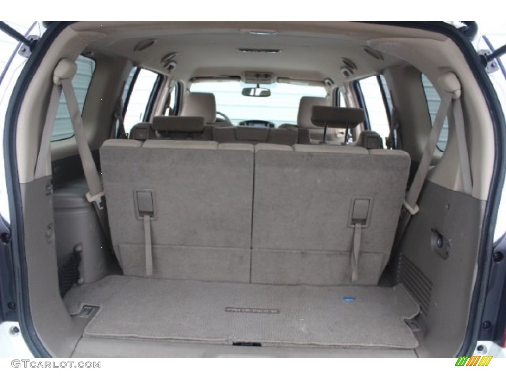 2011 Pathfinder SV - Avalanche White / Cafe Latte photo #29