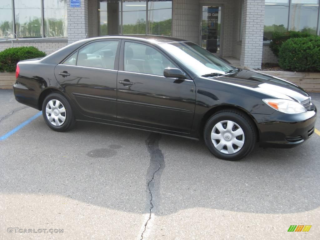 2002 Camry LE - Black / Stone photo #1