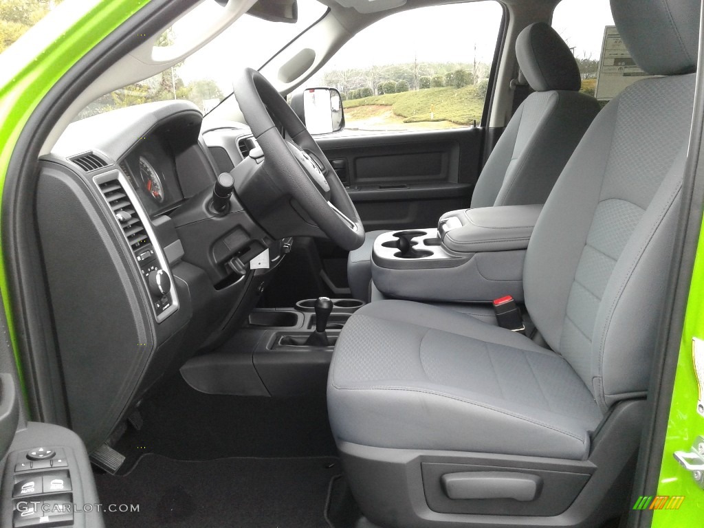 Black/Diesel Gray Interior 2018 Ram 3500 Tradesman Crew Cab 4x4 Dual Rear Wheel Photo #124873215