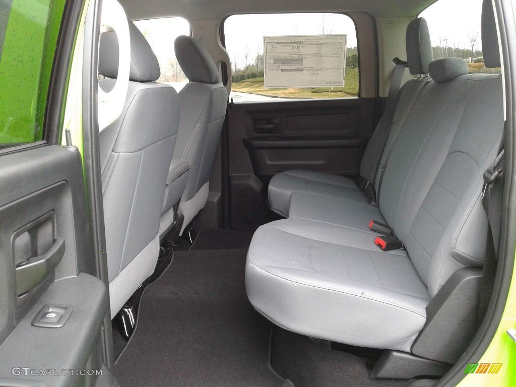 2018 Ram 3500 Tradesman Crew Cab 4x4 Dual Rear Wheel Rear Seat Photos