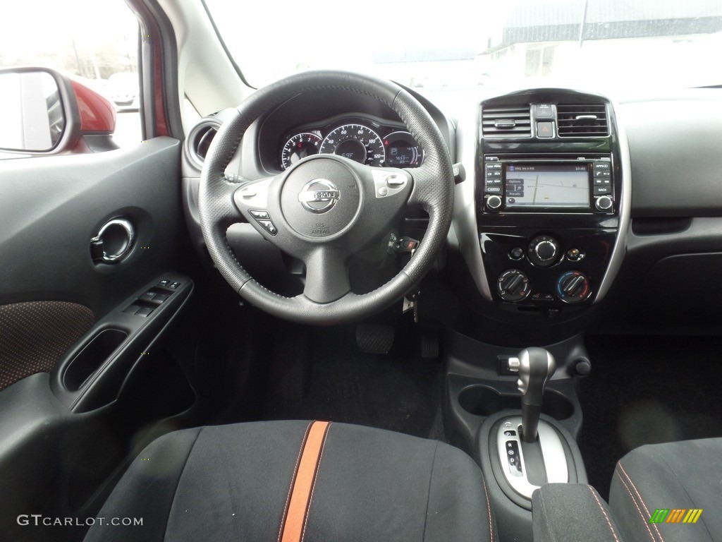 2017 Nissan Versa Note SR Charcoal Dashboard Photo #124873584