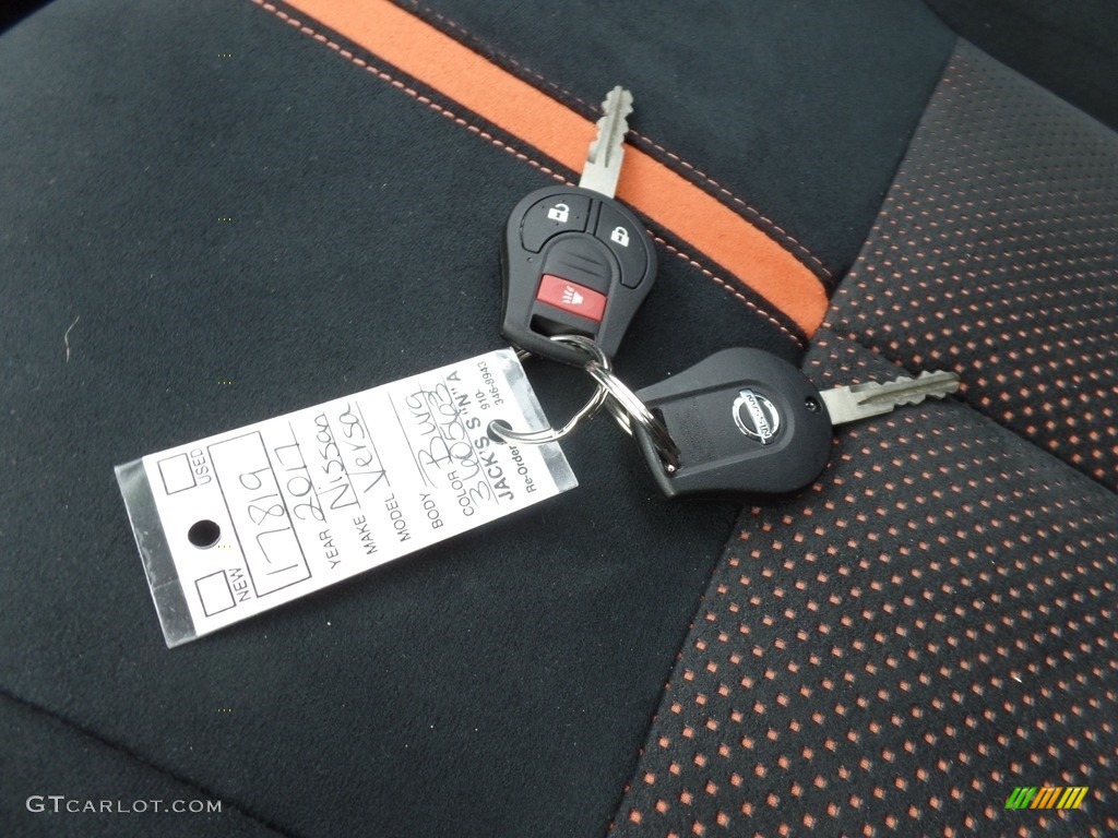 2017 Nissan Versa Note SR Keys Photos