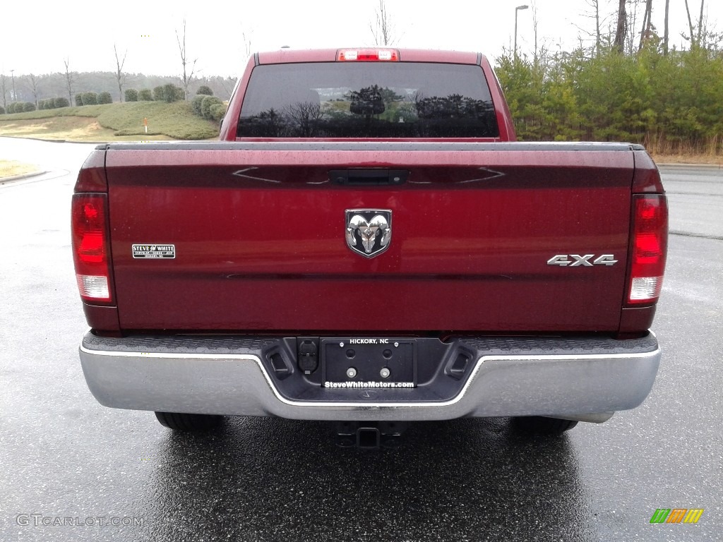 2018 1500 Express Quad Cab 4x4 - Delmonico Red Pearl / Black/Diesel Gray photo #7