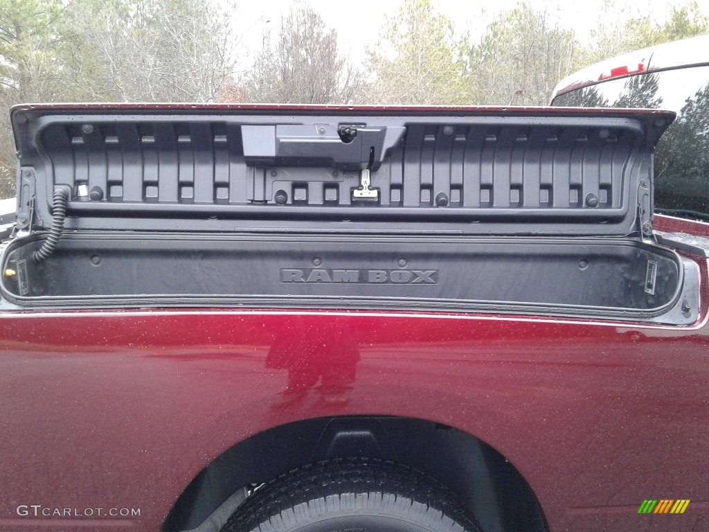2018 1500 Express Quad Cab 4x4 - Delmonico Red Pearl / Black/Diesel Gray photo #14