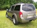 Granite Metallic - Pathfinder SE Photo No. 18