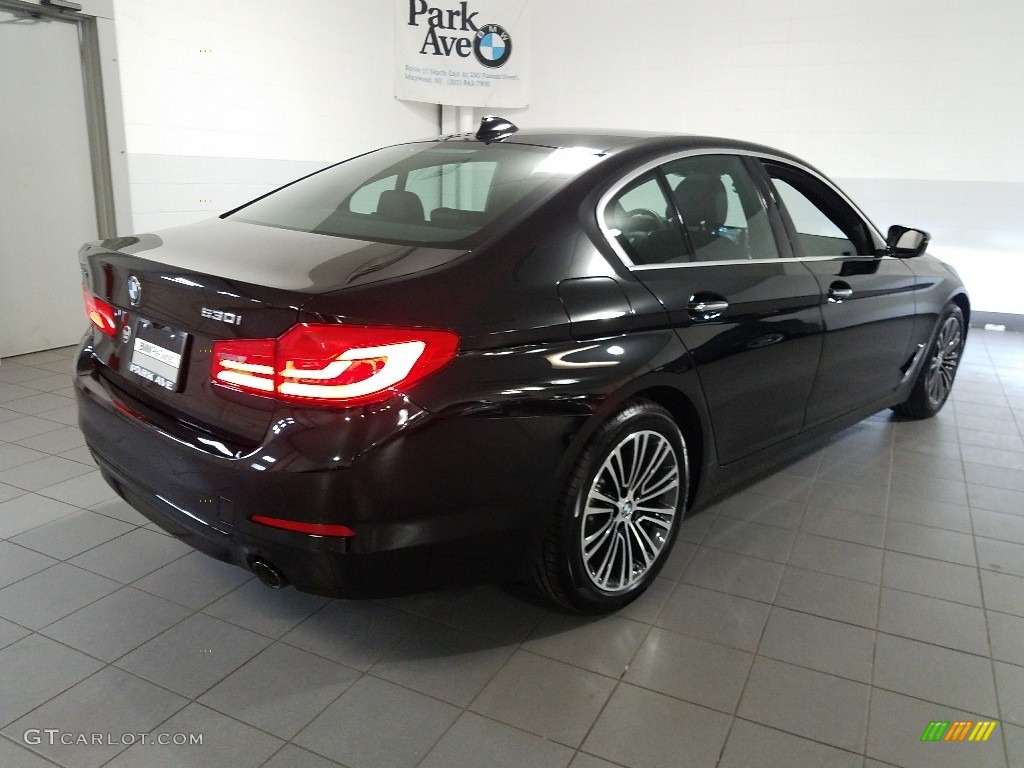 2018 5 Series 530i xDrive Sedan - Black Sapphire Metallic / Black photo #20