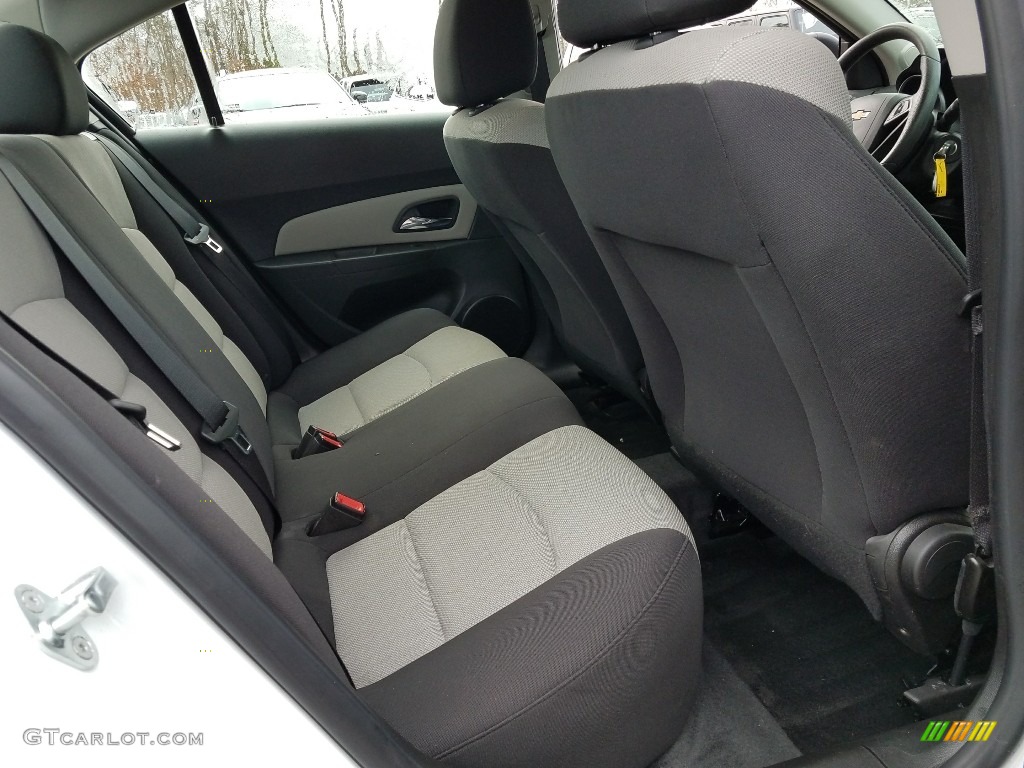 2016 Cruze Limited LS - Summit White / Jet Black/Medium Titanium photo #26