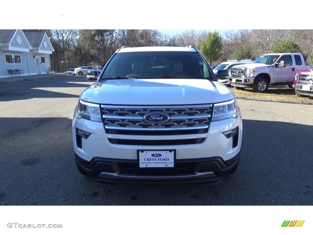 2018 Explorer XLT 4WD - White Platinum / Medium Stone photo #2