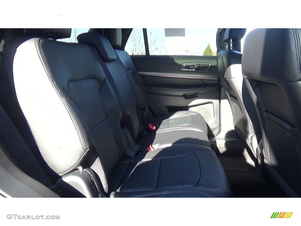 2018 Explorer XLT 4WD - Burgundy Velvet / Ebony Black photo #24