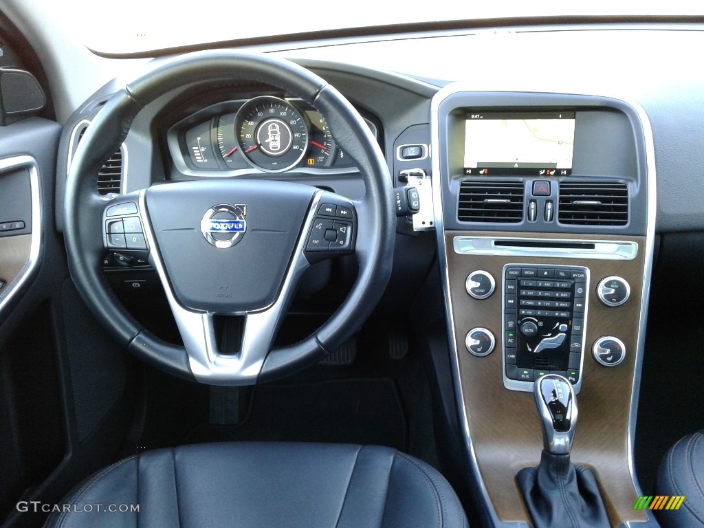 2017 XC60 T5 AWD Inscription - Bright Silver Metallic / Off Black photo #27