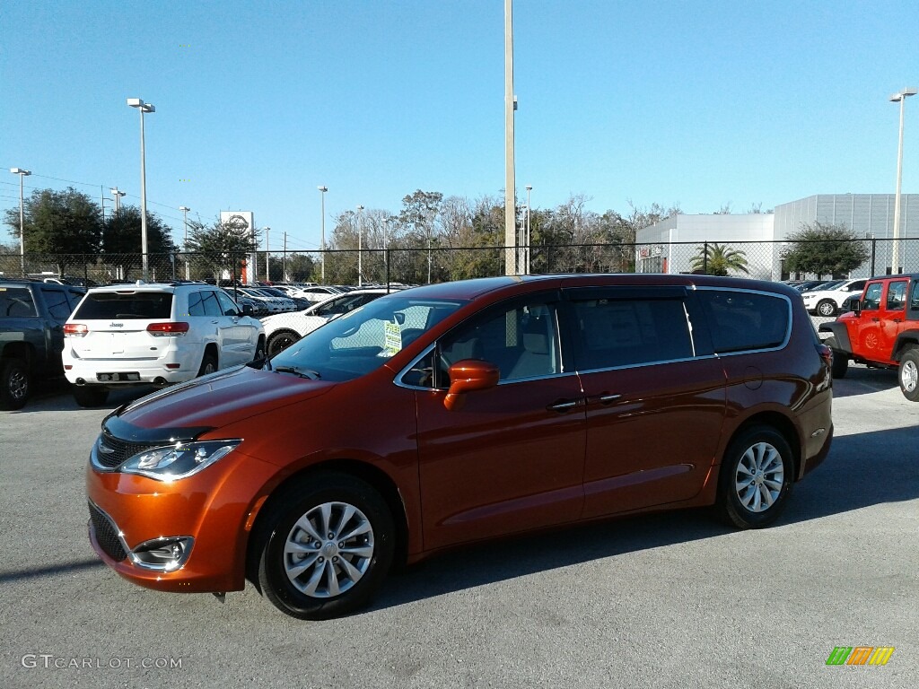 Copper Pearl Chrysler Pacifica