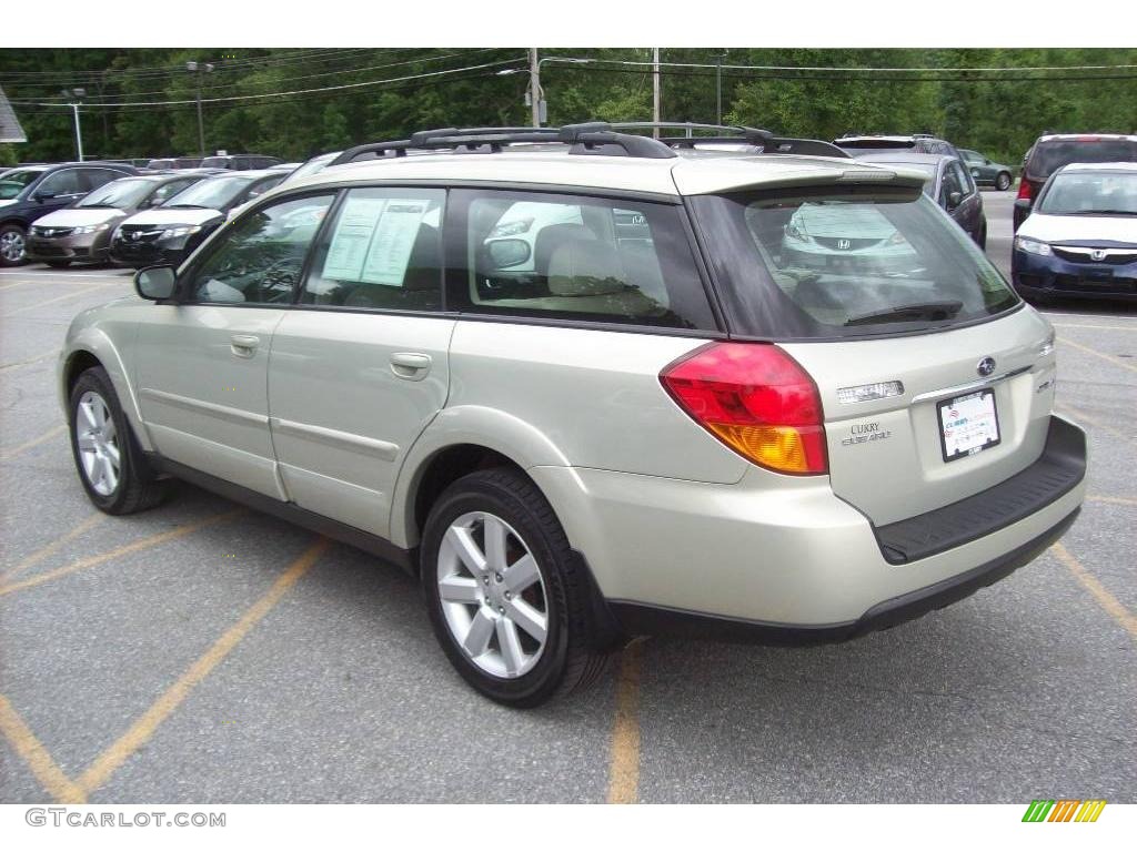 2006 Outback 2.5i Limited Wagon - Champagne Gold Opalescent / Taupe photo #2