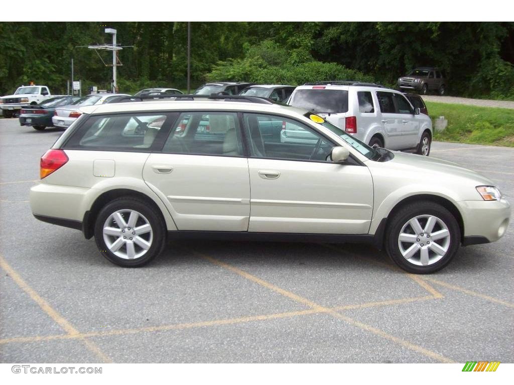 2006 Outback 2.5i Limited Wagon - Champagne Gold Opalescent / Taupe photo #20