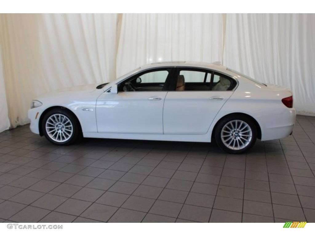 2013 5 Series 535i xDrive Sedan - Alpine White / Venetian Beige photo #5