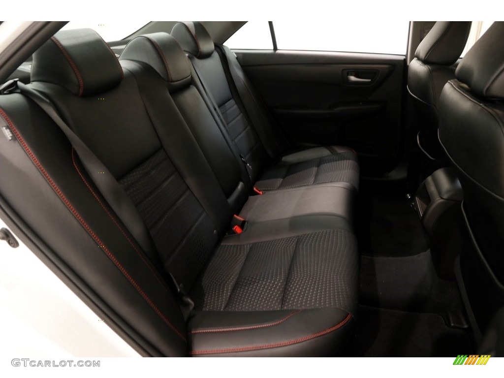 2015 Camry SE - Blizzard Pearl White / Black photo #16