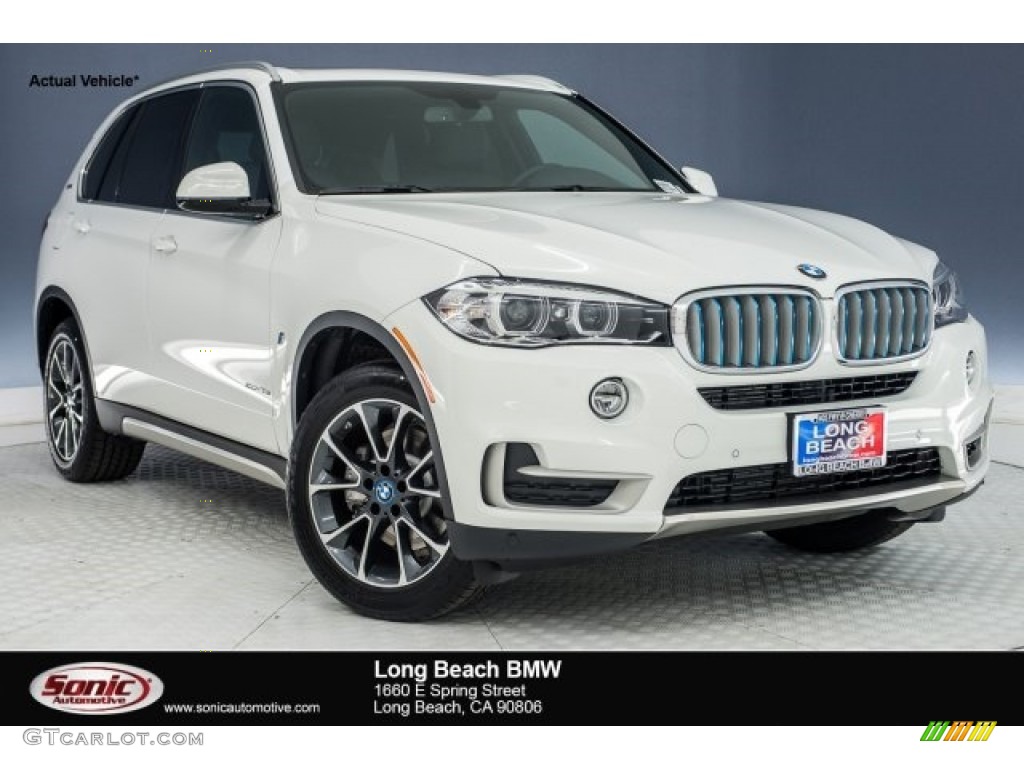 2018 X5 xDrive40e iPerfomance - Alpine White / Black photo #1