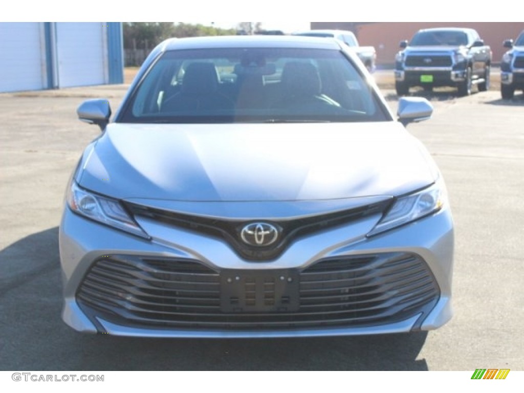 2018 Camry XLE V6 - Celestial Silver Metallic / Ash photo #2