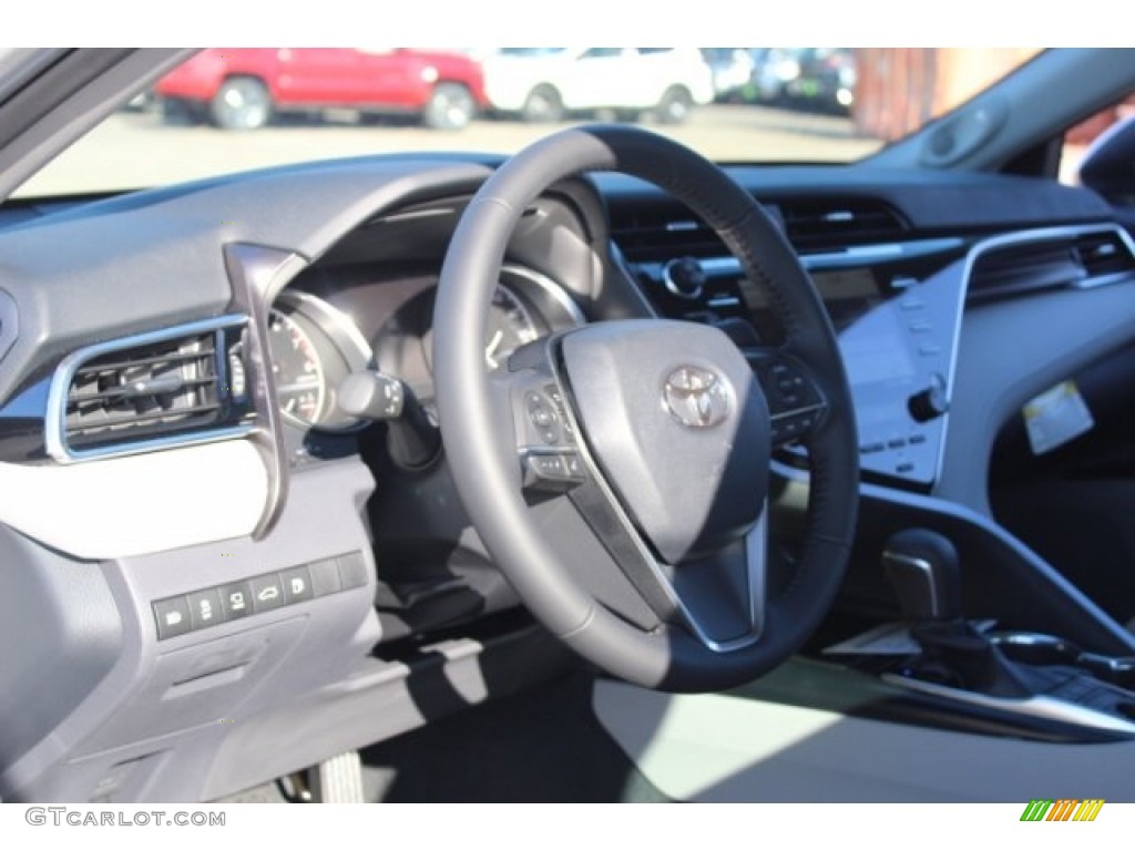 2018 Camry XLE V6 - Celestial Silver Metallic / Ash photo #12
