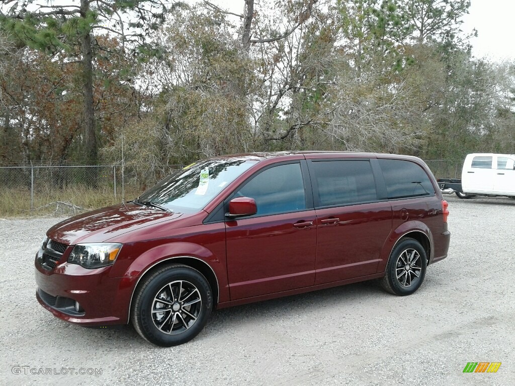 Octane Red Pearl 2018 Dodge Grand Caravan SE Exterior Photo #124928908