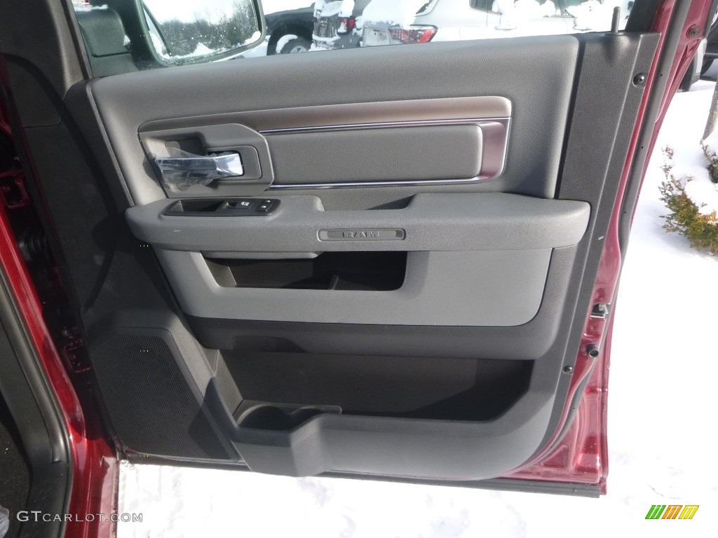 2018 1500 Big Horn Crew Cab 4x4 - Delmonico Red Pearl / Black/Diesel Gray photo #10