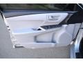 2015 Celestial Silver Metallic Toyota Camry SE  photo #25