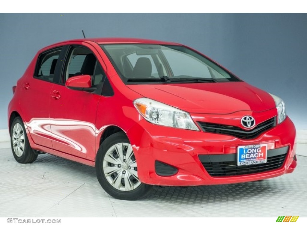 2014 Yaris LE 5 Door - Absolutely Red / Ash photo #12