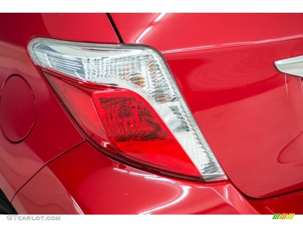 2014 Yaris LE 5 Door - Absolutely Red / Ash photo #15